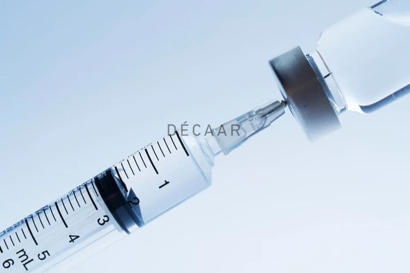 Tiêm Steroid trị mụn ẩn cho da nhạy cảm khi có sự cho phép của bác sĩ